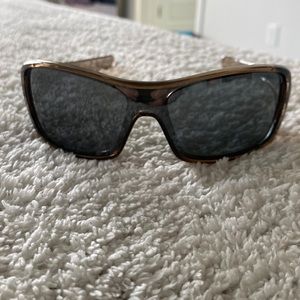 Oakley antix like new